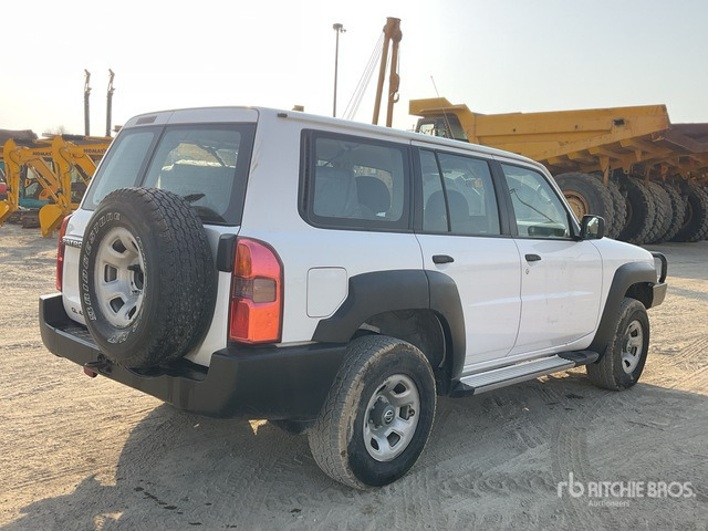 2018 Nissan Patrol GL 4x4 SUV - SUV: foto 3 2018 Nissan Patrol GL 4x4 SUV - SUV: foto 3