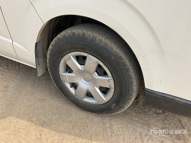 2018 Toyota Hiace 4x2 15-Seat Mini Bus - Mikroautobuss, Pasažieru furgons: foto 5 2018 Toyota Hiace 4x2 15-Seat Mini Bus - Mikroautobuss, Pasažieru furgons: foto 5