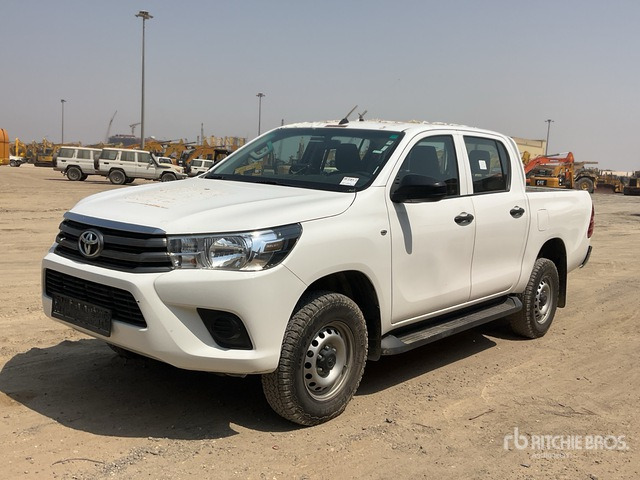 2018 Toyota Hilux 4x4 Crew Cab Pickup - Pikaps: foto 3 2018 Toyota Hilux 4x4 Crew Cab Pickup - Pikaps: foto 3
