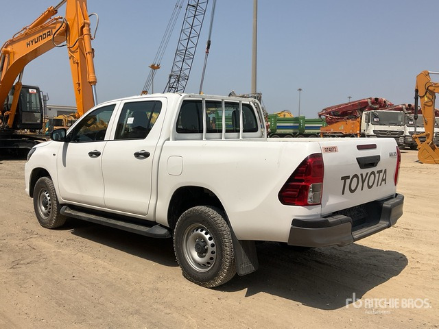 2018 Toyota Hilux 4x4 Crew Cab Pickup - Pikaps: foto 5 2018 Toyota Hilux 4x4 Crew Cab Pickup - Pikaps: foto 5