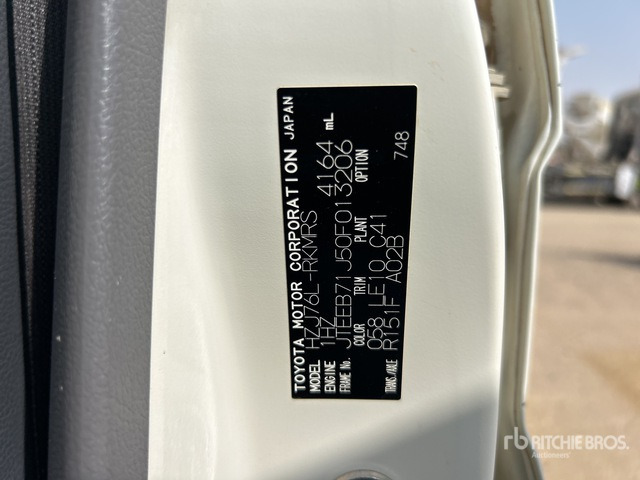 2021 Toyota Land Cruiser 76L 4x4 SUV - SUV: foto 2 2021 Toyota Land Cruiser 76L 4x4 SUV - SUV: foto 2