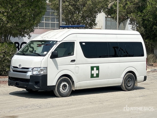 2022 Toyota Hiace High Roof 4x2 Ambulance - Ātrās palīdzības mašīna: foto 1 2022 Toyota Hiace High Roof 4x2 Ambulance - Ātrās palīdzības mašīna: foto 1