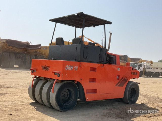 Hamm GRW18 Pneumatic Roller - Pneimatiskais veltnis: foto 4 Hamm GRW18 Pneumatic Roller - Pneimatiskais veltnis: foto 4