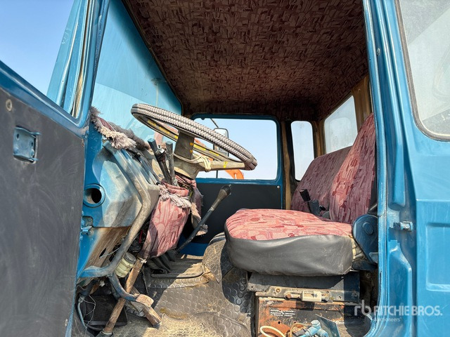 Iveco 110-17 Flatbed Truck with Crane - Bortu kravas automašīna/ Platforma, Kravas auto ar manipulatoru: foto 4 Iveco 110-17 Flatbed Truck with Crane - Bortu kravas automašīna/ Platforma, Kravas auto ar manipulatoru: foto 4