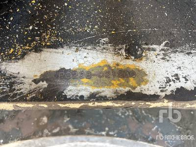 KOMATSU PC228US - Kāpurķēžu ekskavators: foto 1 KOMATSU PC228US - Kāpurķēžu ekskavators: foto 1