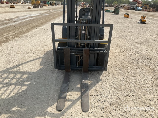 Komatsu FD30T-17 - Dīzeļiekrāvējs: foto 5 Komatsu FD30T-17 - Dīzeļiekrāvējs: foto 5