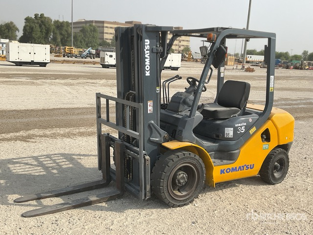 Komatsu FD30T-17 Forklift - Dīzeļiekrāvējs: foto 2 Komatsu FD30T-17 Forklift - Dīzeļiekrāvējs: foto 2