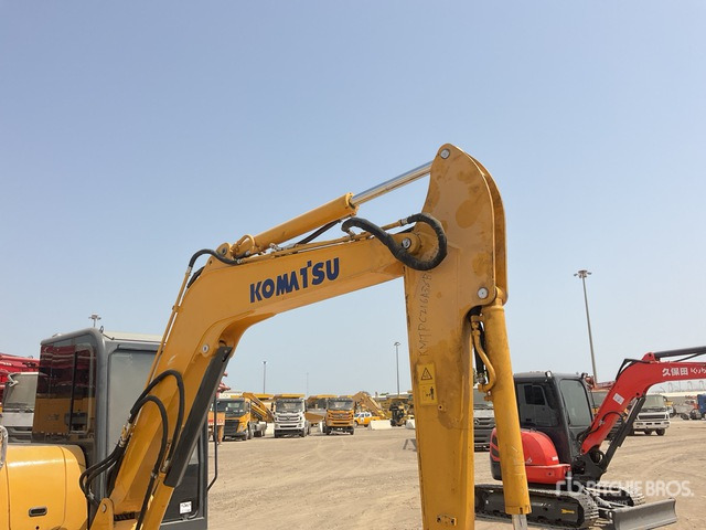 Komatsu PC56-7 - Mini-ekskavators: foto 5 Komatsu PC56-7 - Mini-ekskavators: foto 5