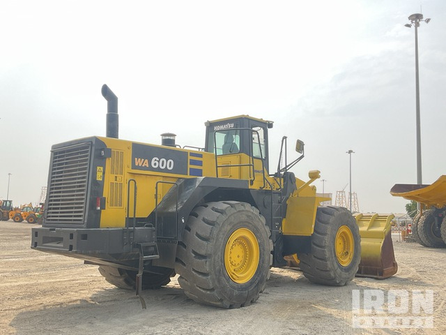 Komatsu WA600-6 Wheel Loader - Riteņu iekrāvējs: foto 4 Komatsu WA600-6 Wheel Loader - Riteņu iekrāvējs: foto 4