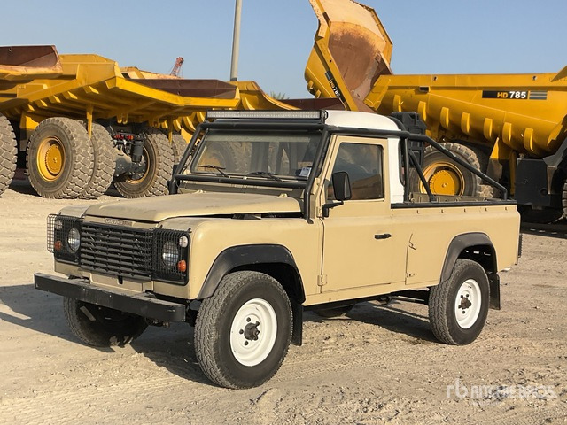 Land Rover Defender 110 - Pikaps: foto 2 Land Rover Defender 110 - Pikaps: foto 2