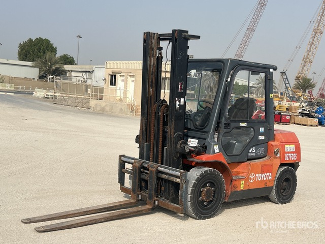 Toyota 02-7FD35 Forklift - Autokrāvējs: foto 1 Toyota 02-7FD35 Forklift - Autokrāvējs: foto 1