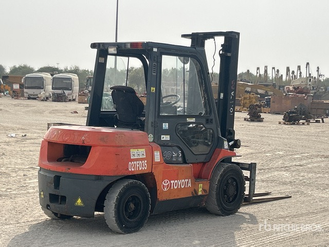 Toyota 02-7FD35 Forklift - Autokrāvējs: foto 4 Toyota 02-7FD35 Forklift - Autokrāvējs: foto 4