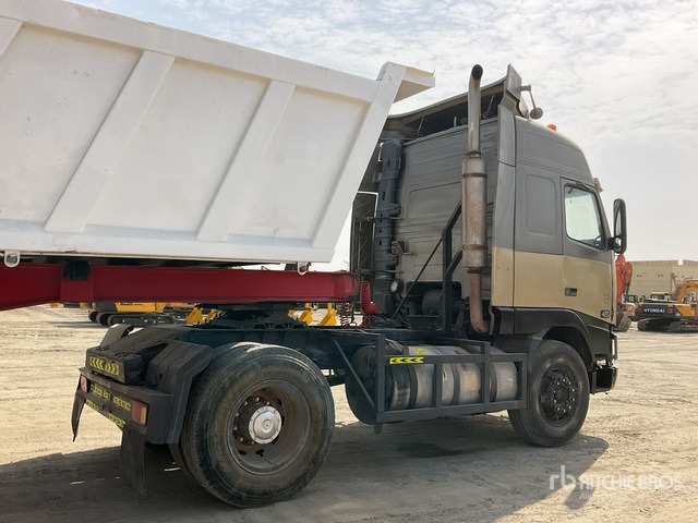 1995 Volvo FH12-420 4x2 S/A Sleeper Truck Tractor - Vilcējs: foto 3 1995 Volvo FH12-420 4x2 S/A Sleeper Truck Tractor - Vilcējs: foto 3