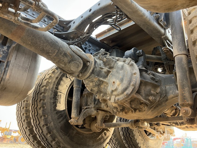 2014 Mercedes-Benz Actros 3345 6x4 T/A Sleeper Truck Tractor - Vilcējs: foto 5 2014 Mercedes-Benz Actros 3345 6x4 T/A Sleeper Truck Tractor - Vilcējs: foto 5