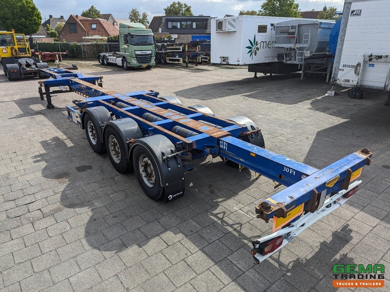 Broshuis MFCC 3-Assen SAF - Lift as - Schijfremmen - Alle aansluitingen - Puspiekabe noņemamā virsbūve/ Konteineru vedējs: foto 3 Broshuis MFCC 3-Assen SAF - Lift as - Schijfremmen - Alle aansluitingen - Puspiekabe noņemamā virsbūve/ Konteineru vedējs: foto 3