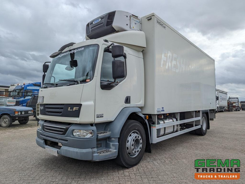 DAF FA LF55.300 4x2 Sleepcab 18T Euro5 Koel-VriesBak 6.45m + Carrier Supra 750 - Laadklep 1500KG (V781) - Kravas automašīna refrižerators: foto 1 DAF FA LF55.300 4x2 Sleepcab 18T Euro5 Koel-VriesBak 6.45m + Carrier Supra 750 - Laadklep 1500KG (V781) - Kravas automašīna refrižerators: foto 1