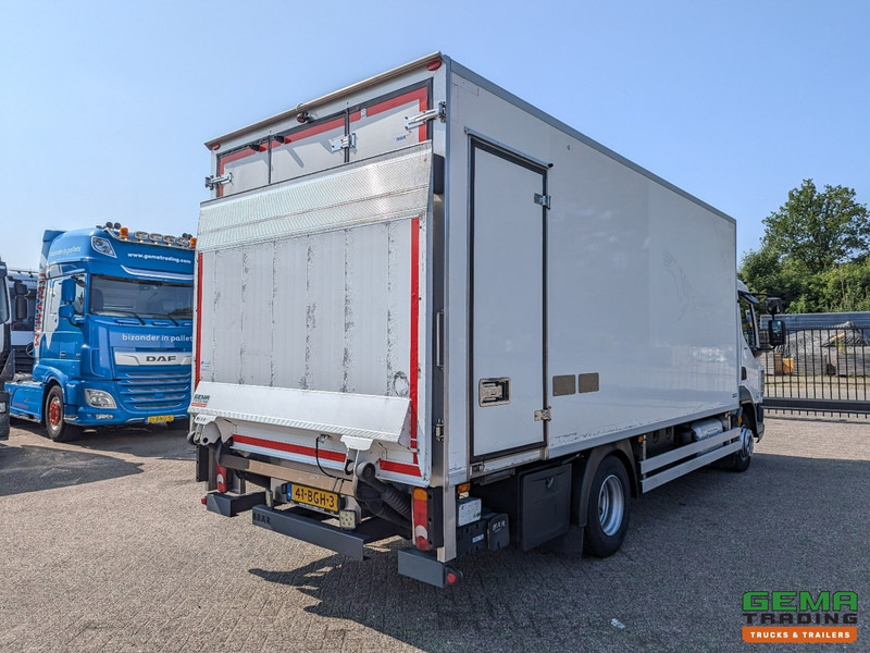 DAF LF 210 FA 4x2 Slaapcab Euro6 - Koelbak 5.5M + Konvekta/Solar-Koeler + Laadklep 1500KG - Zijdeur - 08/2025 APK - Kravas automašīna refrižerators: foto 4 DAF LF 210 FA 4x2 Slaapcab Euro6 - Koelbak 5.5M + Konvekta/Solar-Koeler + Laadklep 1500KG - Zijdeur - 08/2025 APK - Kravas automašīna refrižerators: foto 4