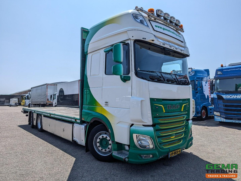 DAF XF 530 FAN 6x2/4 SuperSpaceCab Euro6C - Retarder - OpenLaadbak 7.4M - SmartTacho V2 - NOKKENAS problem - 05/2026 APK - Bortu kravas automašīna/ Platforma: foto 4 DAF XF 530 FAN 6x2/4 SuperSpaceCab Euro6C - Retarder - OpenLaadbak 7.4M - SmartTacho V2 - NOKKENAS problem - 05/2026 APK - Bortu kravas automašīna/ Platforma: foto 4