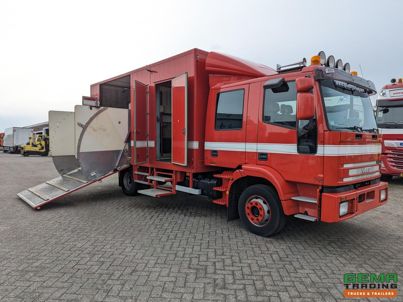 Iveco Tector ML120E24D 4x2 Euro3 DubbelCabine - Paardenwagen 3-Paards - Kleedruimte - Hydraulische klep- TOP! - Zirgu kravas automašīna: foto 1 Iveco Tector ML120E24D 4x2 Euro3 DubbelCabine - Paardenwagen 3-Paards - Kleedruimte - Hydraulische klep- TOP! - Zirgu kravas automašīna: foto 1