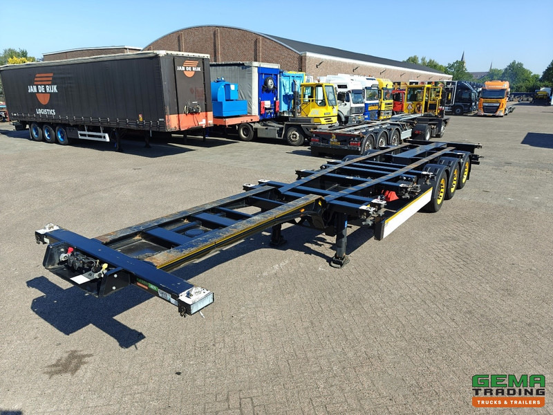 Kögel PORT 40 SIMPLEX 20 3-Assen SAF - Schijfremmen - 20/30/40FT Aansluiting - Achterschuiver - Puspiekabe noņemamā virsbūve/ Konteineru vedējs: foto 1 Kögel PORT 40 SIMPLEX 20 3-Assen SAF - Schijfremmen - 20/30/40FT Aansluiting - Achterschuiver - Puspiekabe noņemamā virsbūve/ Konteineru vedējs: foto 1