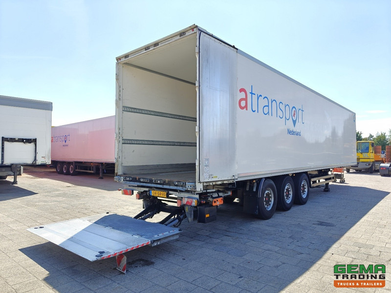 Kögel SKH24 3-Assen SAF - Gesloten Opbouw - LiftAs - Schijfremmen - Laadklep 2000KG - Puspiekabe slēgtā virsbūve: foto 1 Kögel SKH24 3-Assen SAF - Gesloten Opbouw - LiftAs - Schijfremmen - Laadklep 2000KG - Puspiekabe slēgtā virsbūve: foto 1