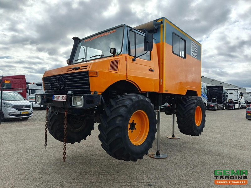 Mercedes-Benz Unimog 1300L 4x4 Handgeschakeld - GeslotenBak - PTO - Hydr. steunpoten - Webasto - SondeerWagen - Kravas automašīna: foto 1 Mercedes-Benz Unimog 1300L 4x4 Handgeschakeld - GeslotenBak - PTO - Hydr. steunpoten - Webasto - SondeerWagen - Kravas automašīna: foto 1