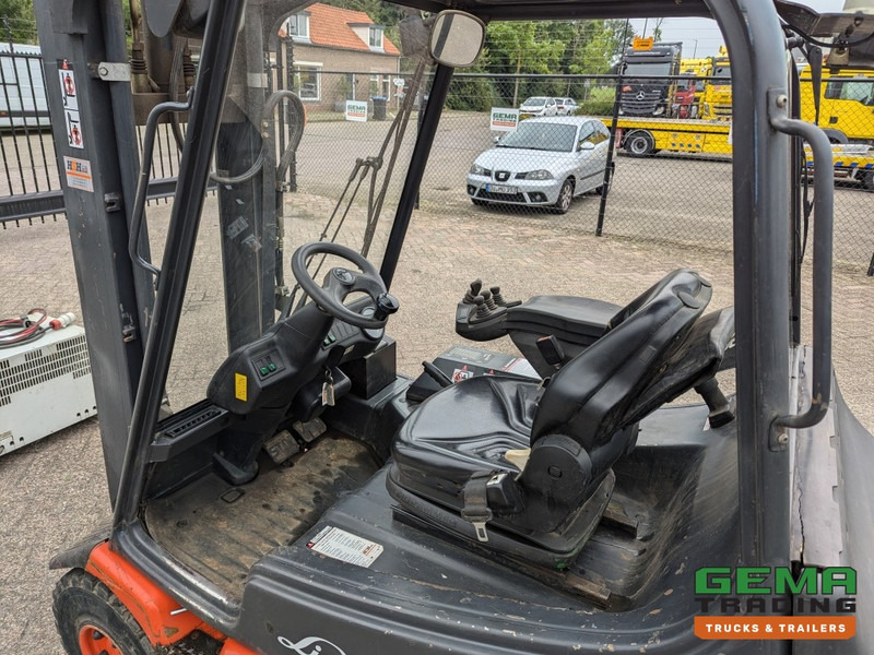 Linde E30 02 - 4058 uur - Duplex Mast - Volrubber Banden - Eurotron 80V-80A Oplader (M34) - Elektroiekrāvējs: foto 5 Linde E30 02 - 4058 uur - Duplex Mast - Volrubber Banden - Eurotron 80V-80A Oplader (M34) - Elektroiekrāvējs: foto 5