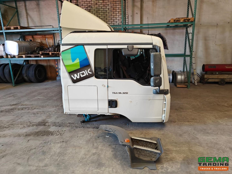 MAN TGA Cabine - Kabīne un interjers - Kravas automašīna: foto 2 MAN TGA Cabine - Kabīne un interjers - Kravas automašīna: foto 2