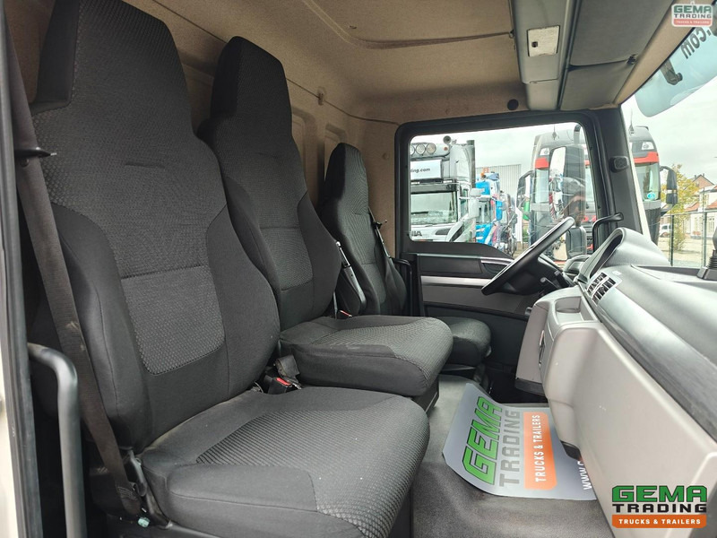 MAN TGL 12.250 4x2 Dagcab Euro6 - 12T - Schuifzeilenbak 7.7m + Laadklep 1500kg - 3 Zitplaatsen - 125.000km! līzingu MAN TGL 12.250 4x2 Dagcab Euro6 - 12T - Schuifzeilenbak 7.7m + Laadklep 1500kg - 3 Zitplaatsen - 125.000km!: foto 17