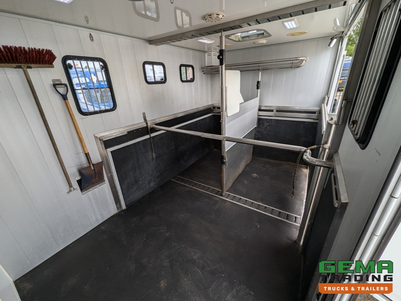 MAN TGL 12.250 4x2 Euro5 EEV RC HorseTruck - 2a3 Paards - 135.000km - MARGE (V821) - Zirgu kravas automašīna: foto 5 MAN TGL 12.250 4x2 Euro5 EEV RC HorseTruck - 2a3 Paards - 135.000km - MARGE (V821) - Zirgu kravas automašīna: foto 5