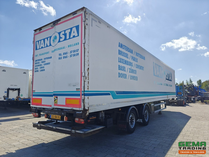 SYSTEM TRAILERS GS PRS 18 2-Assen SAF - LiftAs en StuurAs - Schijfremmen - Gesloten Opbouw - Laadklep 2000KG - Puspiekabe slēgtā virsbūve: foto 5 SYSTEM TRAILERS GS PRS 18 2-Assen SAF - LiftAs en StuurAs - Schijfremmen - Gesloten Opbouw - Laadklep 2000KG - Puspiekabe slēgtā virsbūve: foto 5