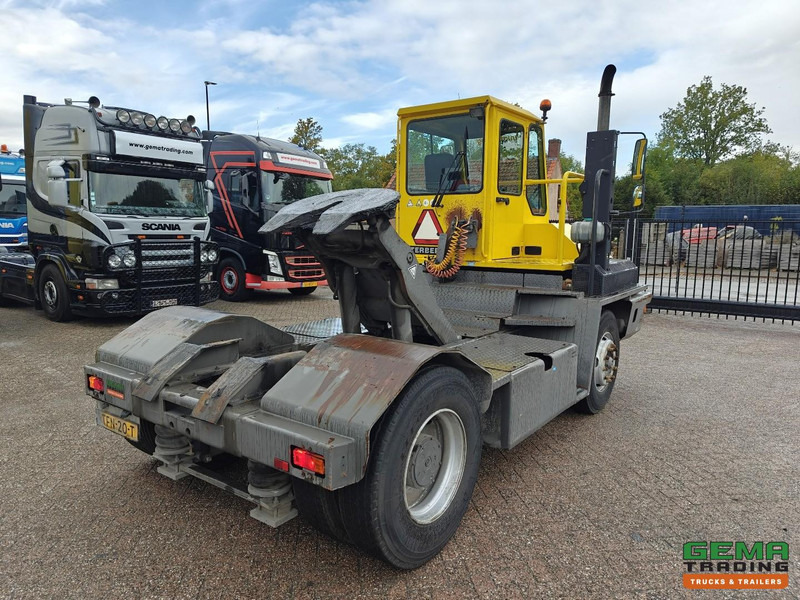 Terberg YT180 Schotel 25T - Naafreductie - Cummins - Landbouw Kenteken 40km/h - Termināļa traktors: foto 3 Terberg YT180 Schotel 25T - Naafreductie - Cummins - Landbouw Kenteken 40km/h - Termināļa traktors: foto 3