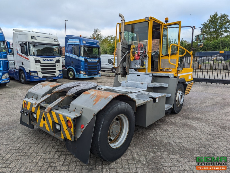 Terberg YT222 Allison - Schotel 30T - Landbouw kenteken - Termināļa traktors: foto 3 Terberg YT222 Allison - Schotel 30T - Landbouw kenteken - Termināļa traktors: foto 3