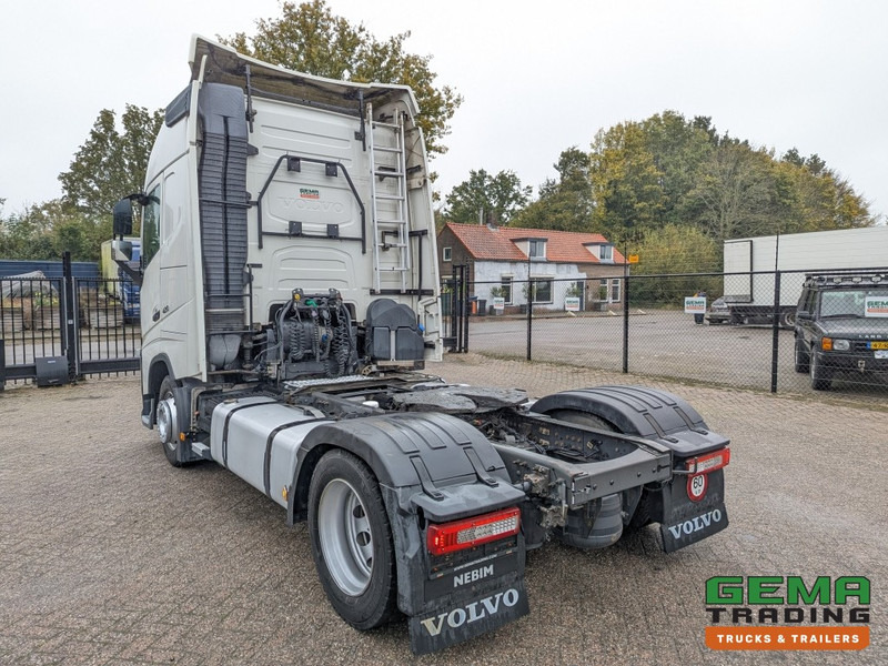 Volvo FH420 4x2 Euro6 FH420 4x2 Globetrotter Euro6 - XLOW / Mega - VEB+ - Double Tanks - Air Suspension - Vilcējs: foto 4 Volvo FH420 4x2 Euro6 FH420 4x2 Globetrotter Euro6 - XLOW / Mega - VEB+ - Double Tanks - Air Suspension - Vilcējs: foto 4