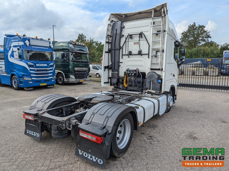 Volvo FH420 4x2 Euro6 FH420 4x2 Globetrotter Euro6 - XLOW / Mega - VEB+ - Double Tanks - Air Suspension (T1539) - Vilcējs: foto 3 Volvo FH420 4x2 Euro6 FH420 4x2 Globetrotter Euro6 - XLOW / Mega - VEB+ - Double Tanks - Air Suspension (T1539) - Vilcējs: foto 3