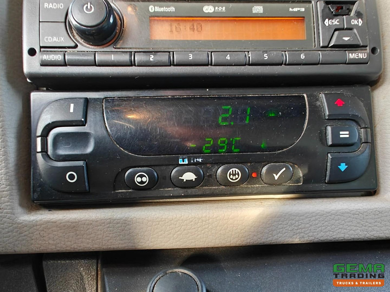 Volvo FL 240 4x2 Dagcabine Euro5 - Koel-Vriesbak 5.5m - Thermo King T-800R - Laadklep 1500KG līzingu Volvo FL 240 4x2 Dagcabine Euro5 - Koel-Vriesbak 5.5m - Thermo King T-800R - Laadklep 1500KG: foto 17 Volvo FL 240 4x2 Dagcabine Euro5 - Koel-Vriesbak 5.5m - Thermo King T-800R - Laadklep 1500KG līzingu Volvo FL 240 4x2 Dagcabine Euro5 - Koel-Vriesbak 5.5m - Thermo King T-800R - Laadklep 1500KG: foto 17