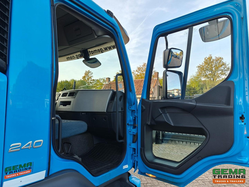 Volvo FL 240 4x2 Dagcabine Euro5 - Koel-Vriesbak 5.5m - Thermo King T-800R - Laadklep 1500KG līzingu Volvo FL 240 4x2 Dagcabine Euro5 - Koel-Vriesbak 5.5m - Thermo King T-800R - Laadklep 1500KG: foto 13 Volvo FL 240 4x2 Dagcabine Euro5 - Koel-Vriesbak 5.5m - Thermo King T-800R - Laadklep 1500KG līzingu Volvo FL 240 4x2 Dagcabine Euro5 - Koel-Vriesbak 5.5m - Thermo King T-800R - Laadklep 1500KG: foto 13