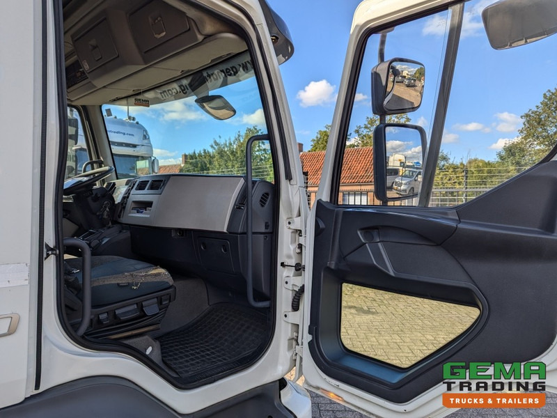 Kravas automašīna ar slēgto virsbūvi Volvo FL250 4x2 Daycab Euro6 GeslotenBak 7.25M + Laadklep 2000KG - HH Vloer: foto 14