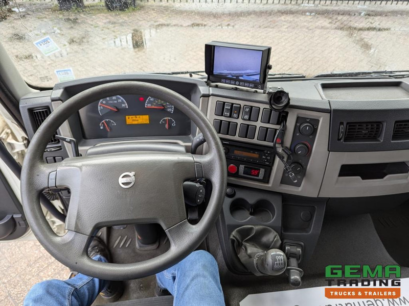 Kravas automašīna refrižerators Volvo FL290 4x2 Dagcab Euro5 18T - Handgeschakeld - Koel-VriesBak 8.40M - Frigo Block - Laadklep 1500KG: foto 14