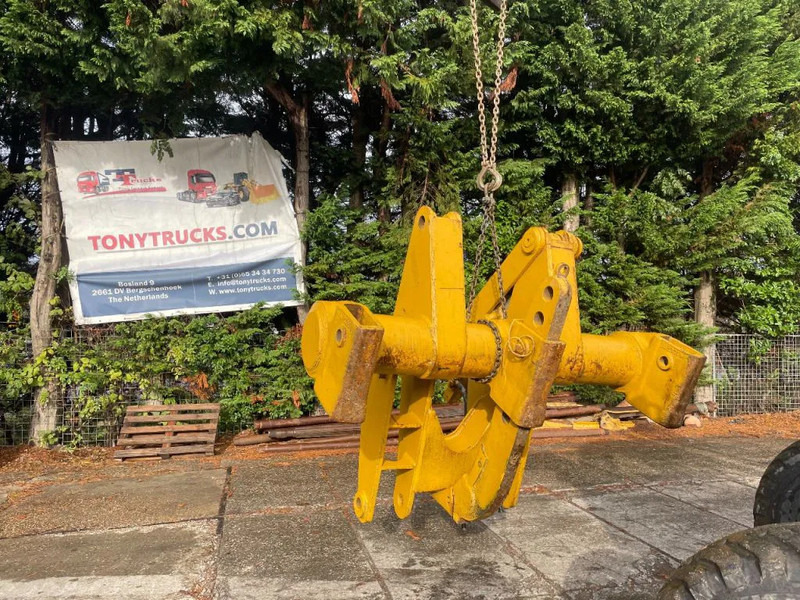 Caterpillar Ripper compatible with D7R and D7H Ripper compatible with D7R and D7H - Irdinātājs - Celtniecības tehnika: foto 1 Caterpillar Ripper compatible with D7R and D7H Ripper compatible with D7R and D7H - Irdinātājs - Celtniecības tehnika: foto 1