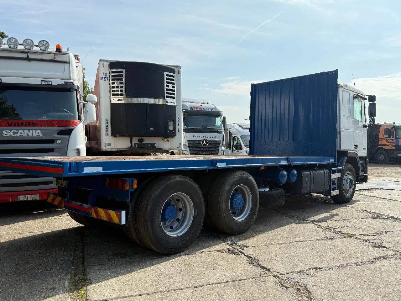 DAF 95.360 ATI 6X2 Chassis ZF Manual Gearbox - Bortu kravas automašīna/ Platforma: foto 4 DAF 95.360 ATI 6X2 Chassis ZF Manual Gearbox - Bortu kravas automašīna/ Platforma: foto 4