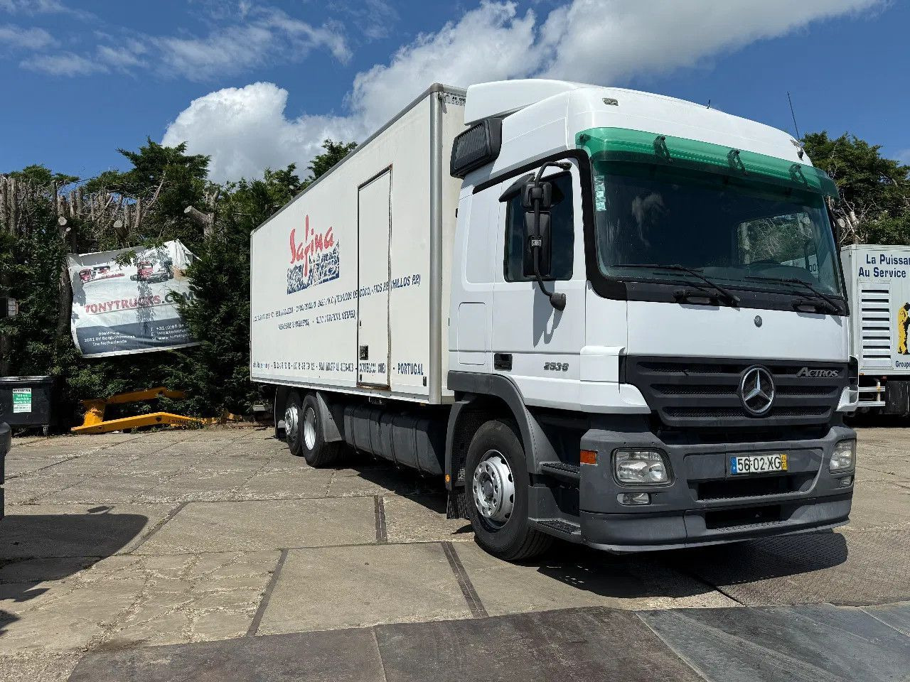 Mercedes-Benz Actros 2536 V6 6X2 Closed Box Spring/Air EPS Man - Kravas automašīna ar slēgto virsbūvi: foto 1 Mercedes-Benz Actros 2536 V6 6X2 Closed Box Spring/Air EPS Man - Kravas automašīna ar slēgto virsbūvi: foto 1