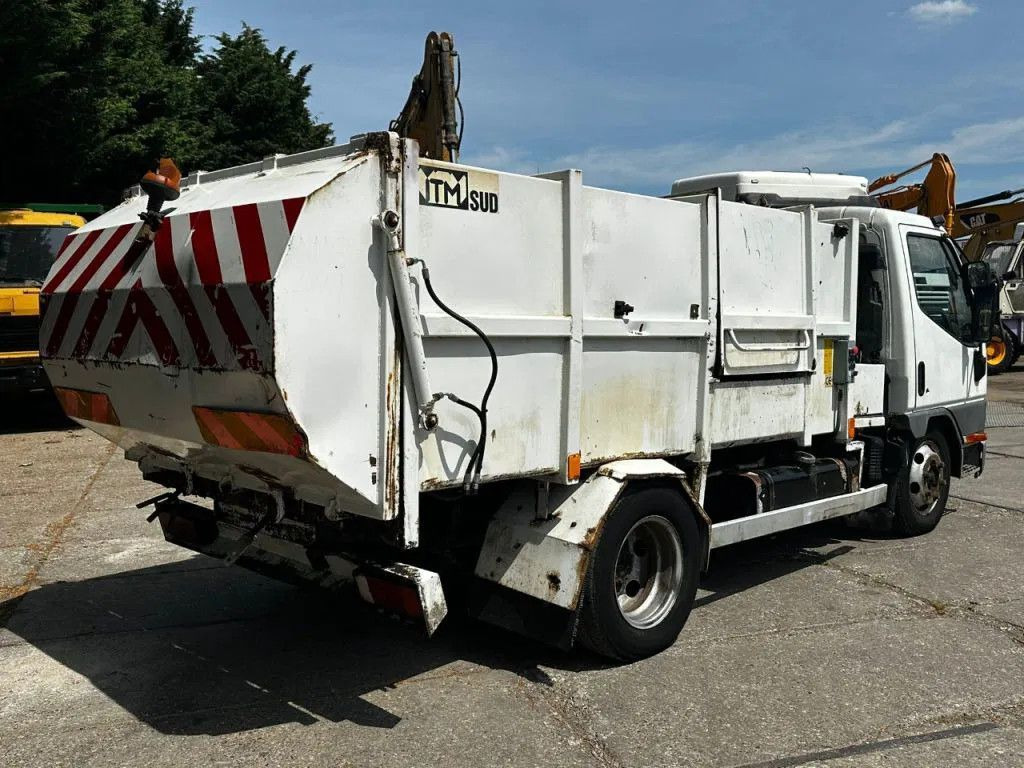 Mitsubishi Canter GARBAGE TRUCK SPRING/SPRING MANUAL GEARBO - Atkritumu vedējs: foto 3 Mitsubishi Canter GARBAGE TRUCK SPRING/SPRING MANUAL GEARBO - Atkritumu vedējs: foto 3