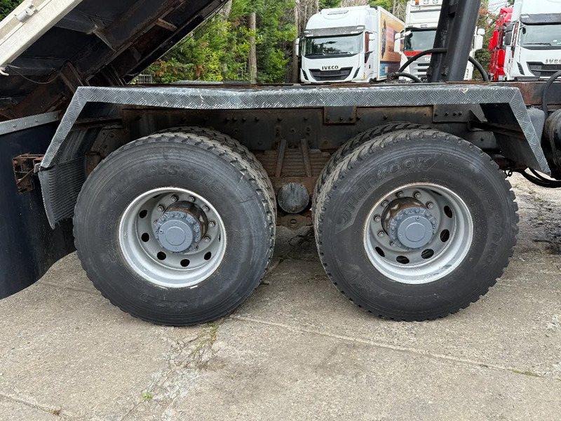 Renault Kerax 400 6X6 Tipper Spring/spring ZF Man Gear EURO 2 - Kravas automašīna pašizgāzējs: foto 5 Renault Kerax 400 6X6 Tipper Spring/spring ZF Man Gear EURO 2 - Kravas automašīna pašizgāzējs: foto 5