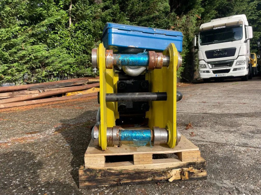 Soosan SB43 Hydraulic Breaker Soosan SB43 Hydraulic Breaker - Hidrauliskais āmurs - Celtniecības tehnika: foto 5 Soosan SB43 Hydraulic Breaker Soosan SB43 Hydraulic Breaker - Hidrauliskais āmurs - Celtniecības tehnika: foto 5