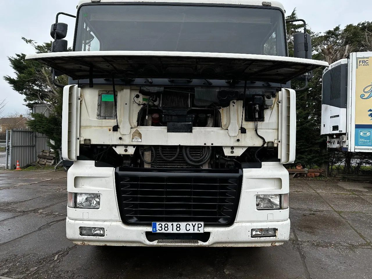 DAF XF 95.380 4X2 Tractor-unit Spring/Air ZF Manual DAF XF 95.380 4X2 Tractor-unit Spring/Air ZF Manual - Vilcējs: foto 5 DAF XF 95.380 4X2 Tractor-unit Spring/Air ZF Manual DAF XF 95.380 4X2 Tractor-unit Spring/Air ZF Manual - Vilcējs: foto 5