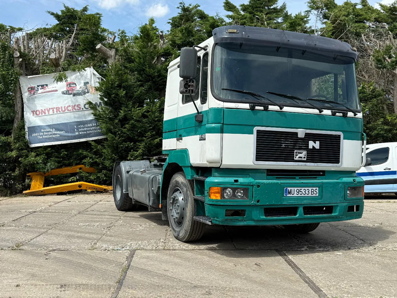 MAN 19.403 4X2 Tractor-unit Spring/Air ZF Manual Gear Low cabine - Vilcējs: foto 1 MAN 19.403 4X2 Tractor-unit Spring/Air ZF Manual Gear Low cabine - Vilcējs: foto 1