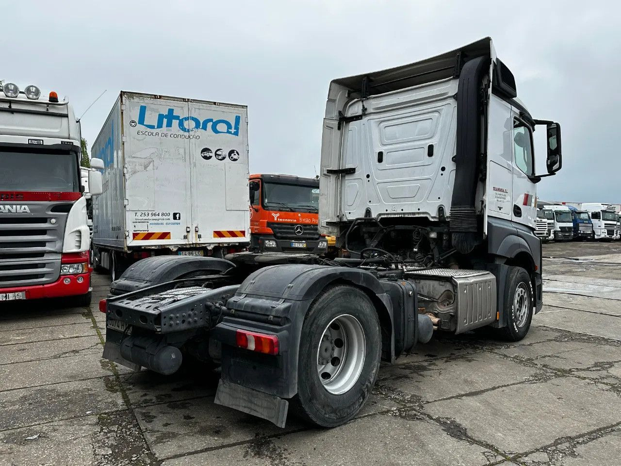 Mercedes-Benz Actros 1851 4X2 Tractor-unit Spring/Air Retarder - Vilcējs: foto 4 Mercedes-Benz Actros 1851 4X2 Tractor-unit Spring/Air Retarder - Vilcējs: foto 4
