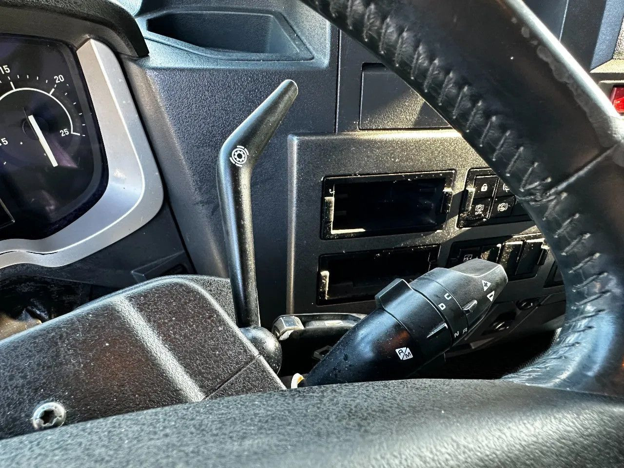 Vilcējs Renault T460 4X2 Tractor-unit Spring/Air PROD2019 Retard: foto 17