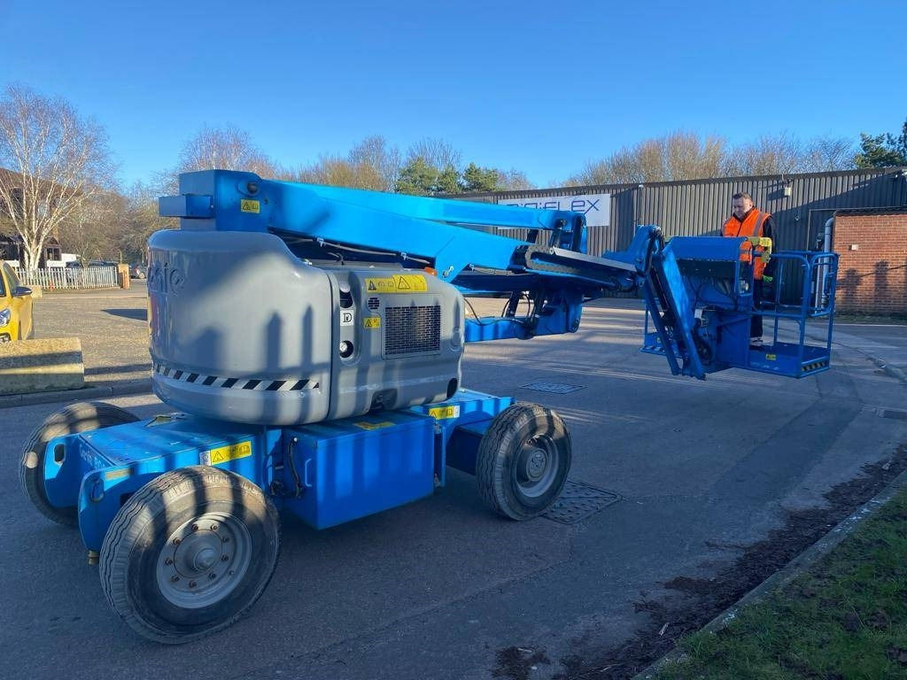 Genie Z 45/25 J BI - Izlices pacēlājs: foto 2 Genie Z 45/25 J BI - Izlices pacēlājs: foto 2